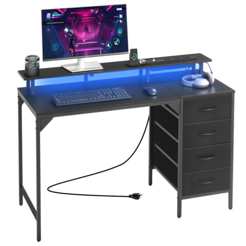 120 cm arvutilaud nutikate LED-tulede ja pistikupesadega